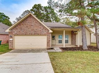 3516 White Oak Point Dr, Conroe, TX 77304