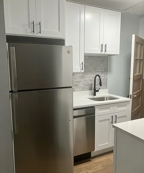 1253 W Henderson St #2 — Photo 1