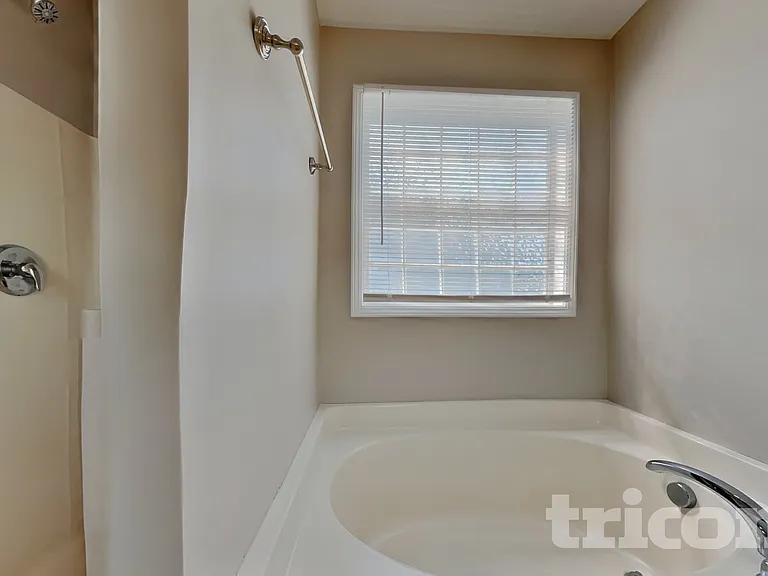 51 Bear Oak Dr — Photo 9