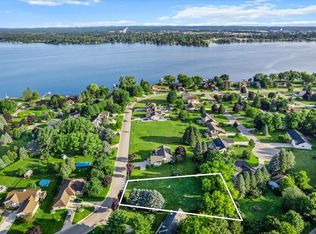 847 Holly Rd, Cadillac, MI 49601