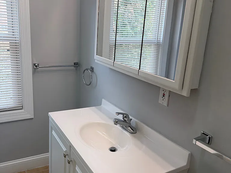 9 Cedar Ave — Photo 16