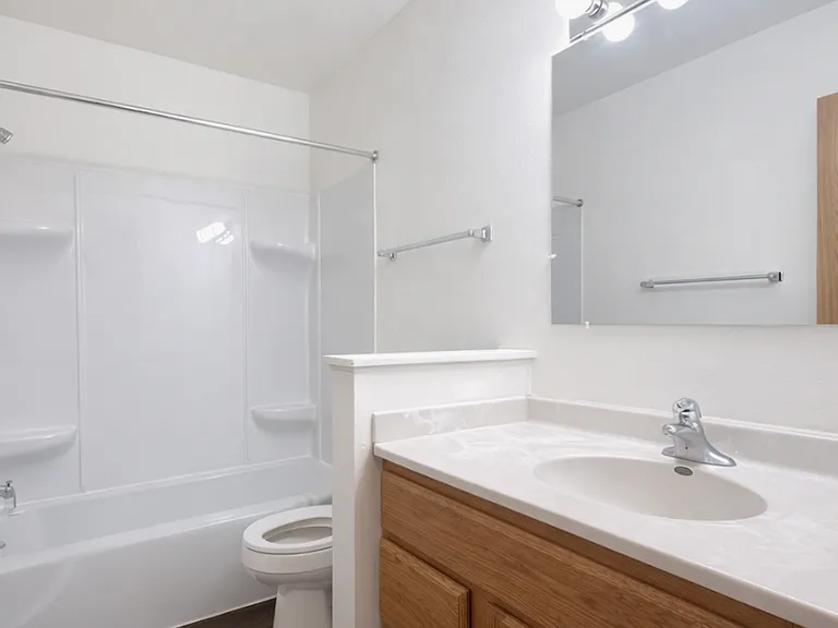 Freedom Park Apartments — Photo 28
