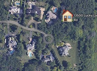 13500 Lucky Lake Dr, Lake Forest, IL 60045