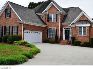 1166 Clyde Edgerton Dr, Kernersville, NC 27284