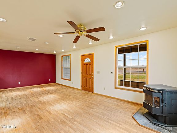 5th image of 2600 Midvale Rd