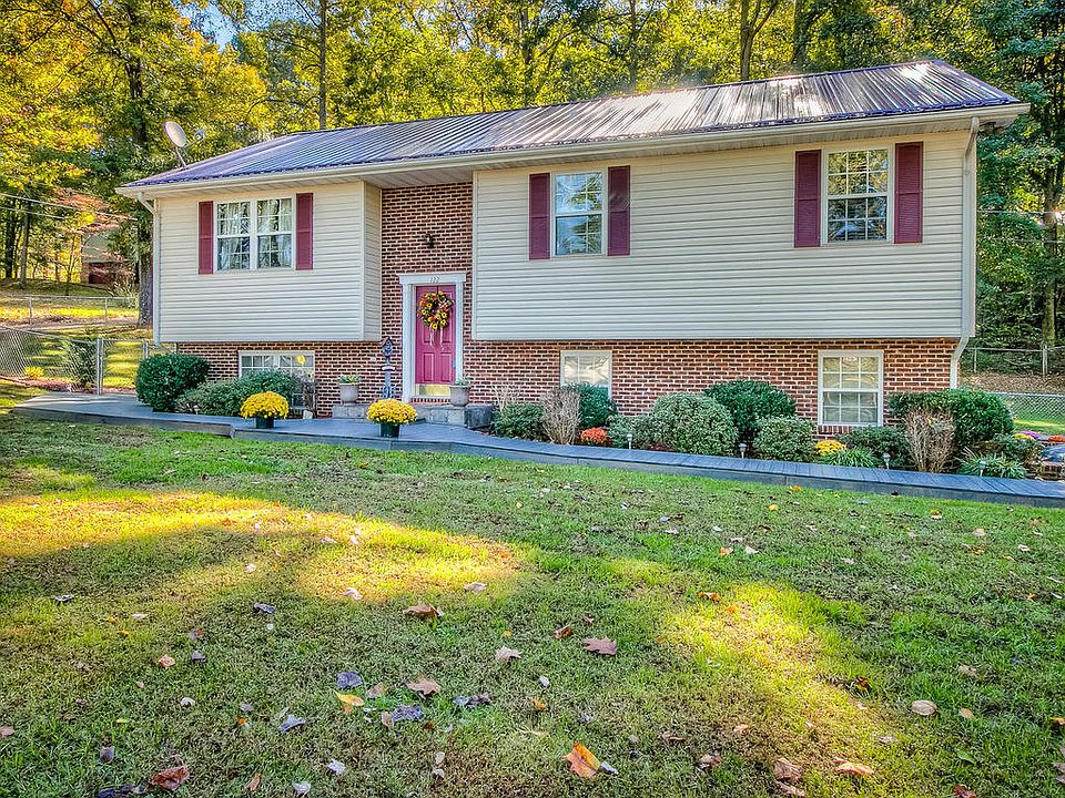 1st image of 122 Kings Mountain Dr
