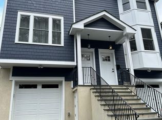 48 Park Hill Ter #1, Yonkers, NY 10705