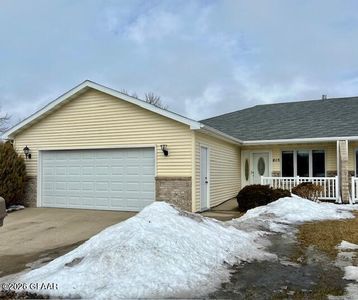 416 Crestwood Ct SE, East Grand Forks, MN, 56721