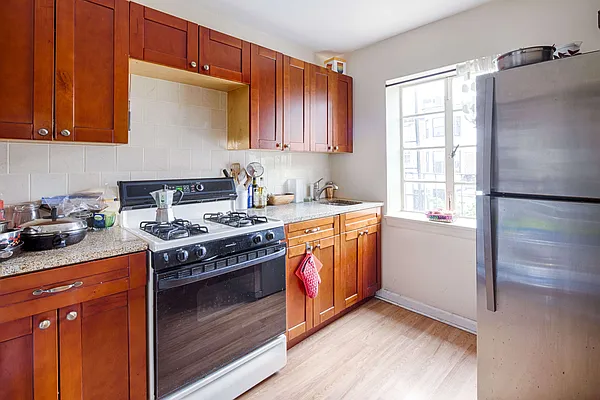 Rented by Warburg | media 19