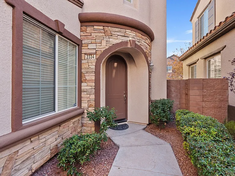 2334 Malaga Peak St — Photo 84