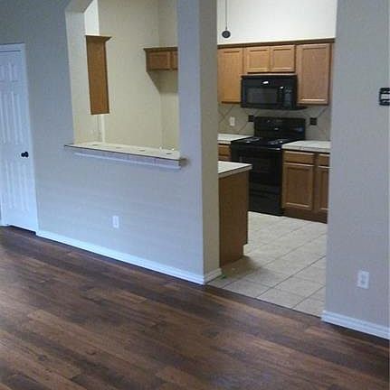 4th image of 1413 Piedmont Dr