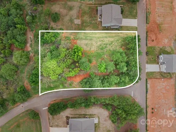 10336 Lakeshore Dr, Lancaster, SC 29720