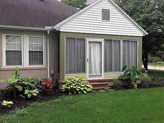 Seller: 812-430-0350