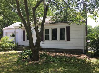 102 S 6th St, Marthasville, MO 63357