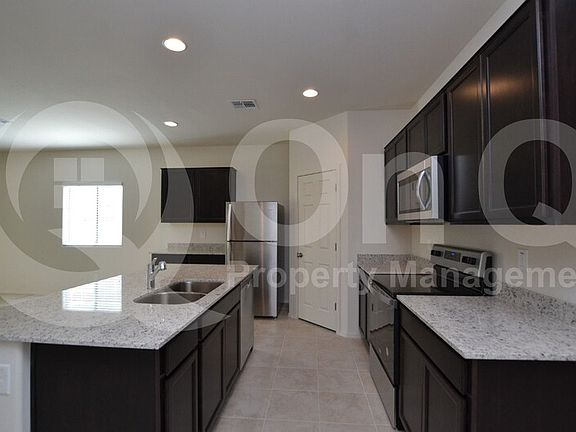 3rd image of 5009 S 108th Ave