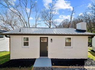 40 Sunnyside Rd, Waynesville, NC 28786