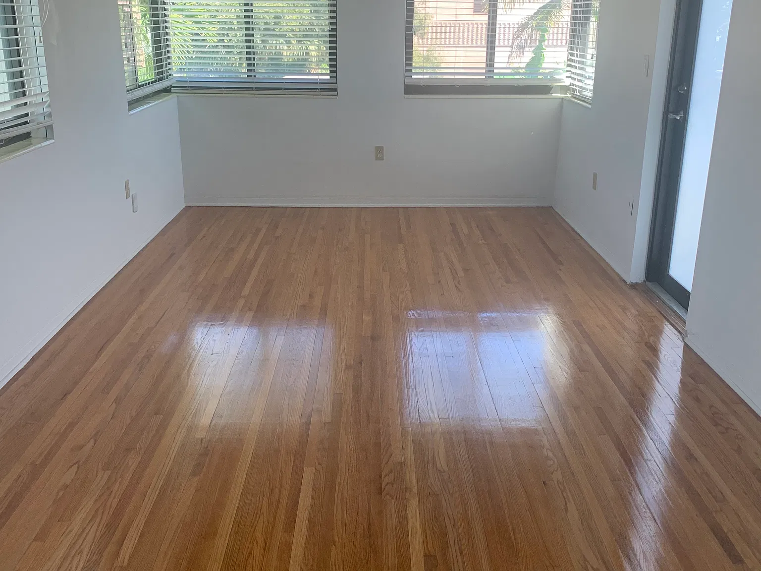 2 bed, 1200 sqft, $2,850 — Photo 4