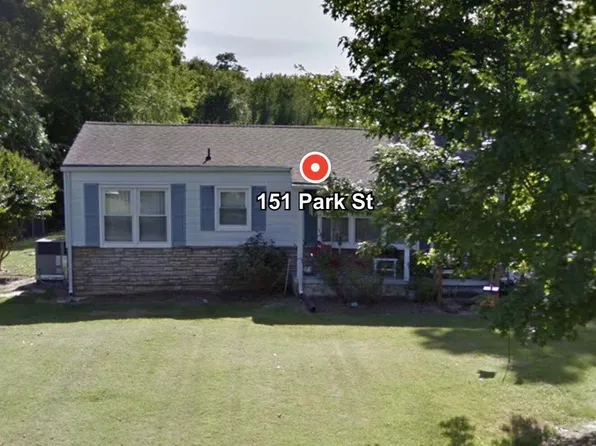 151 Park St, Rossville, GA 30741