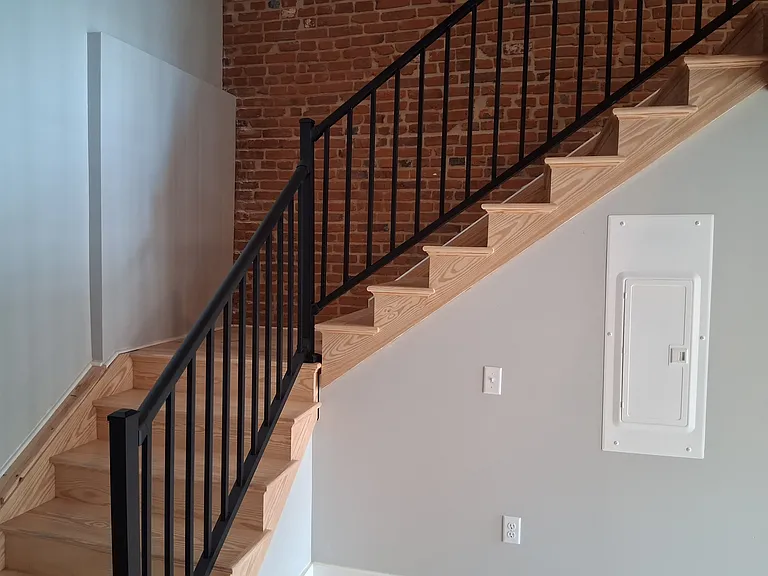 329 N Mulberry St #4 — Photo 13
