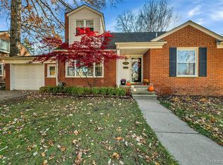 13141 Lincoln Dr, Huntington Woods, MI