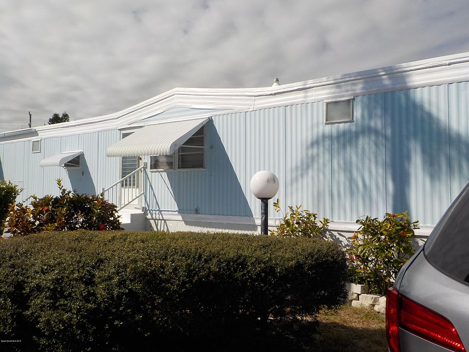 1st image of 2987 Indian River Dr NE