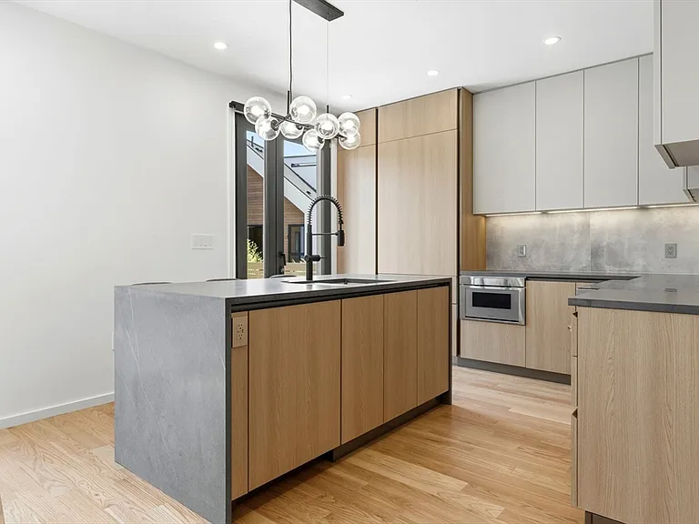 9 Algonquin Rd #2 — Photo 6
