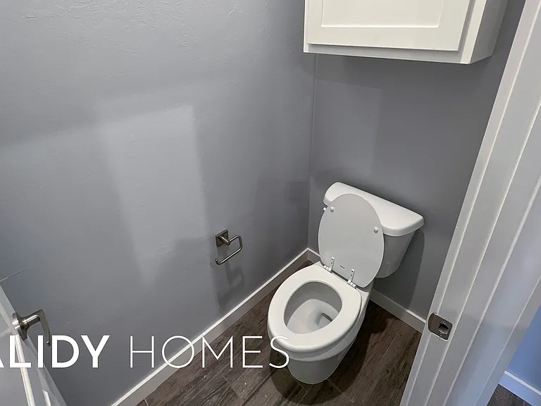 428 Remington Ave — Photo 16