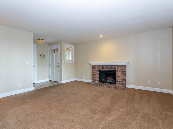 5th image of 11222 NE 67th St APT 1W
