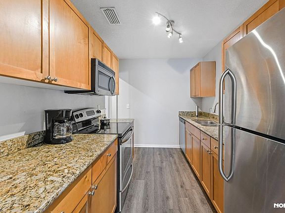 3rd image of 219 Pompano Dr SE APT C