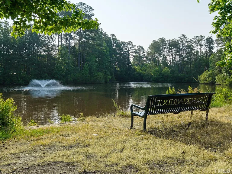 306 Canyon Lake Cir — Photo 24