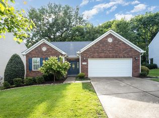 11334 Breezehill Ln, Charlotte, NC 28262