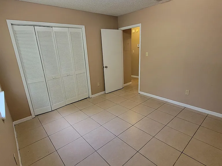 5392 Dawn Ct — Photo 10