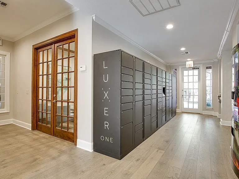 Convenient Package Lockers
