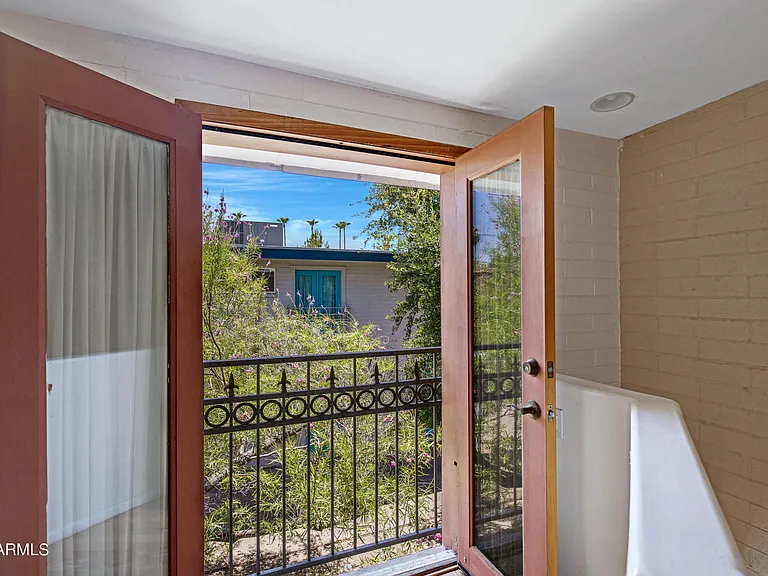 2021 S Granada Dr #10 — Photo 5