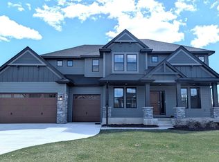 1476 Palmer Dr N, Lake Elmo, MN 55042