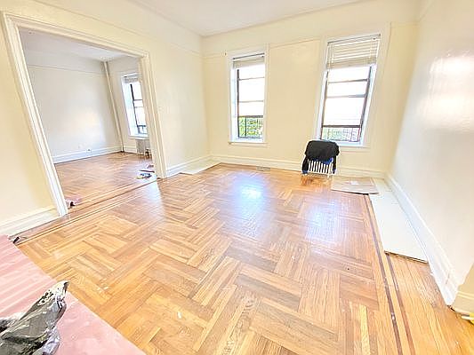 1st image of 388 Midwood St APT 1B