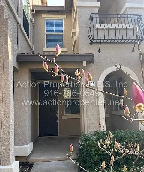 2308 Las Palomas Loop — Photo 2