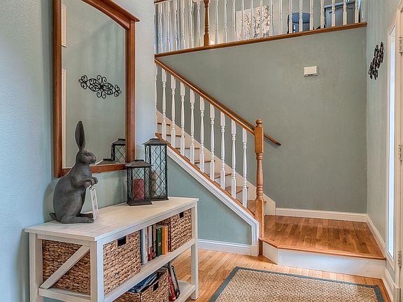 3rd image of 30515 Cumberland Dr
