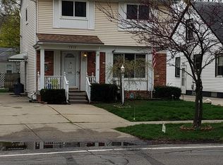 1315 Catalpa Dr, Berkley, MI 48072