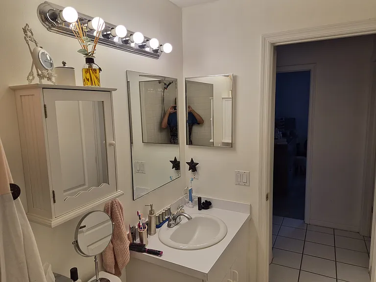 10520 Regent Cir — Photo 3