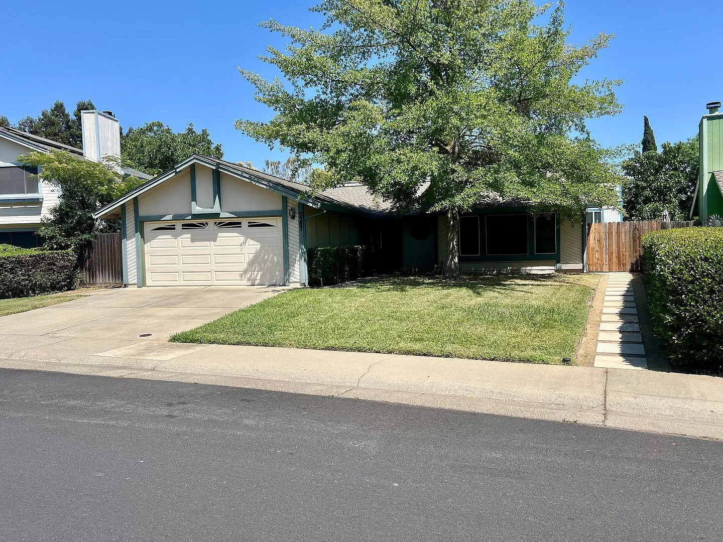 Charming 3 bed/2 bath with an Additional Detached 1 bed/1 bath Unit in the Backyard — Photo 1
