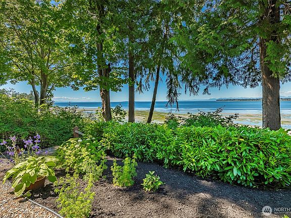 3rd image of 6955 Birch Bay Drive