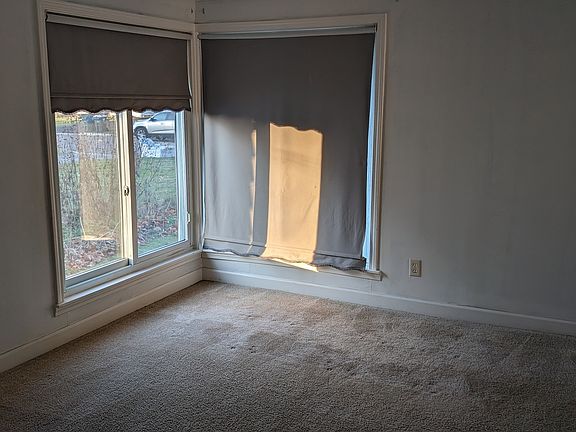 4th image of 929 Landon Ave