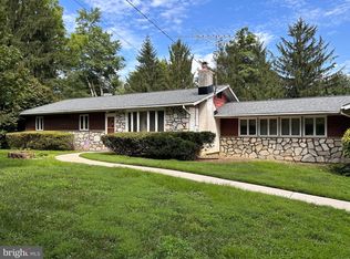 1502 Upper Greenbriar Rd, Wilmington, DE 19810