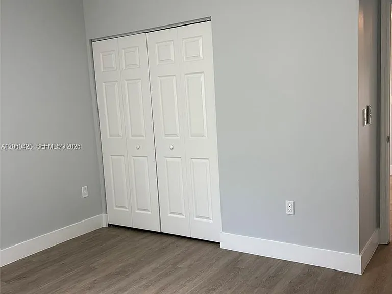 2100 Greenview Shores Blvd #513 — Photo 7