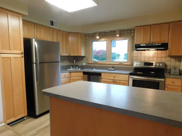 125 Stringham Rd, Lagrangeville, NY 12540