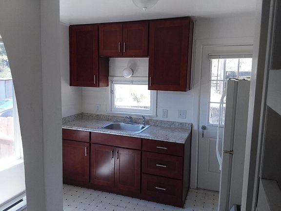 5th image of 121 N Wycoff Ave