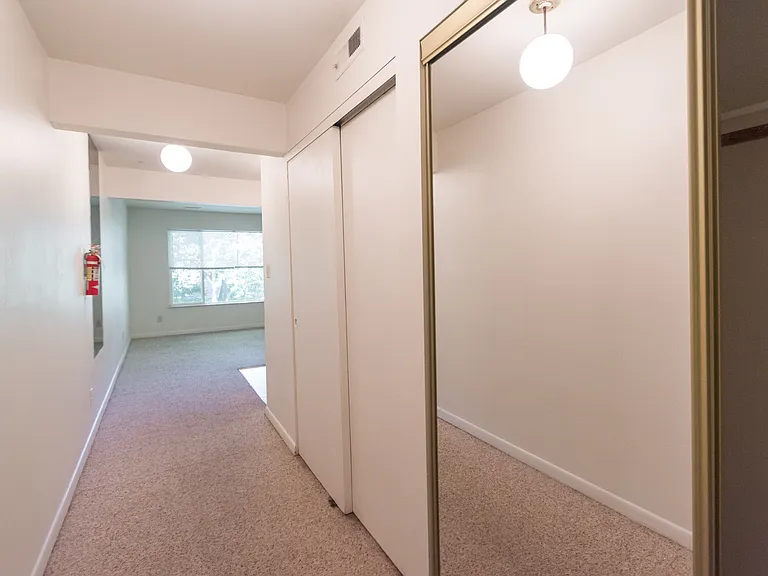 The Grove Apartments — Photo 14