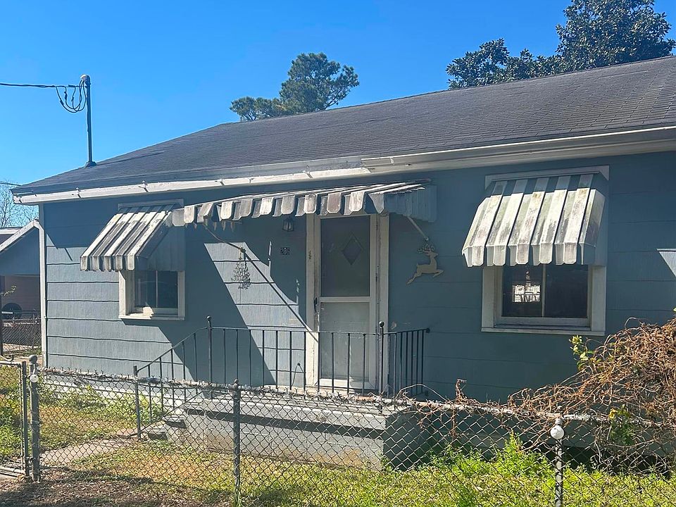 1st image of 206 Saint Louis St