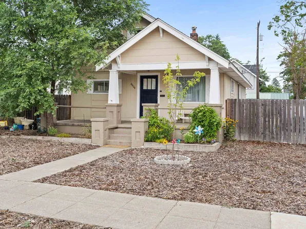 4004 N Lincoln St, Spokane, WA 99205